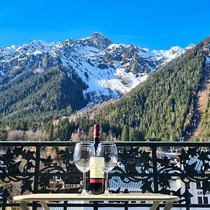 Apartment Majestic T2 Calme, Spacieux, Central, Avec Parking, Chamonix